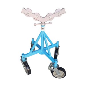 Pipe stands with roller bracket